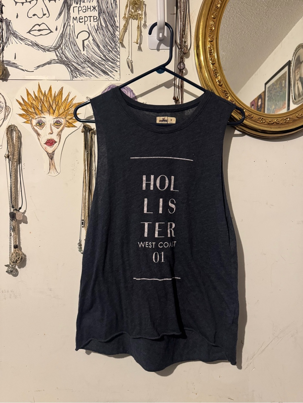 Hollister Women's Navy Graphic Muscle Tank - West Coast 01